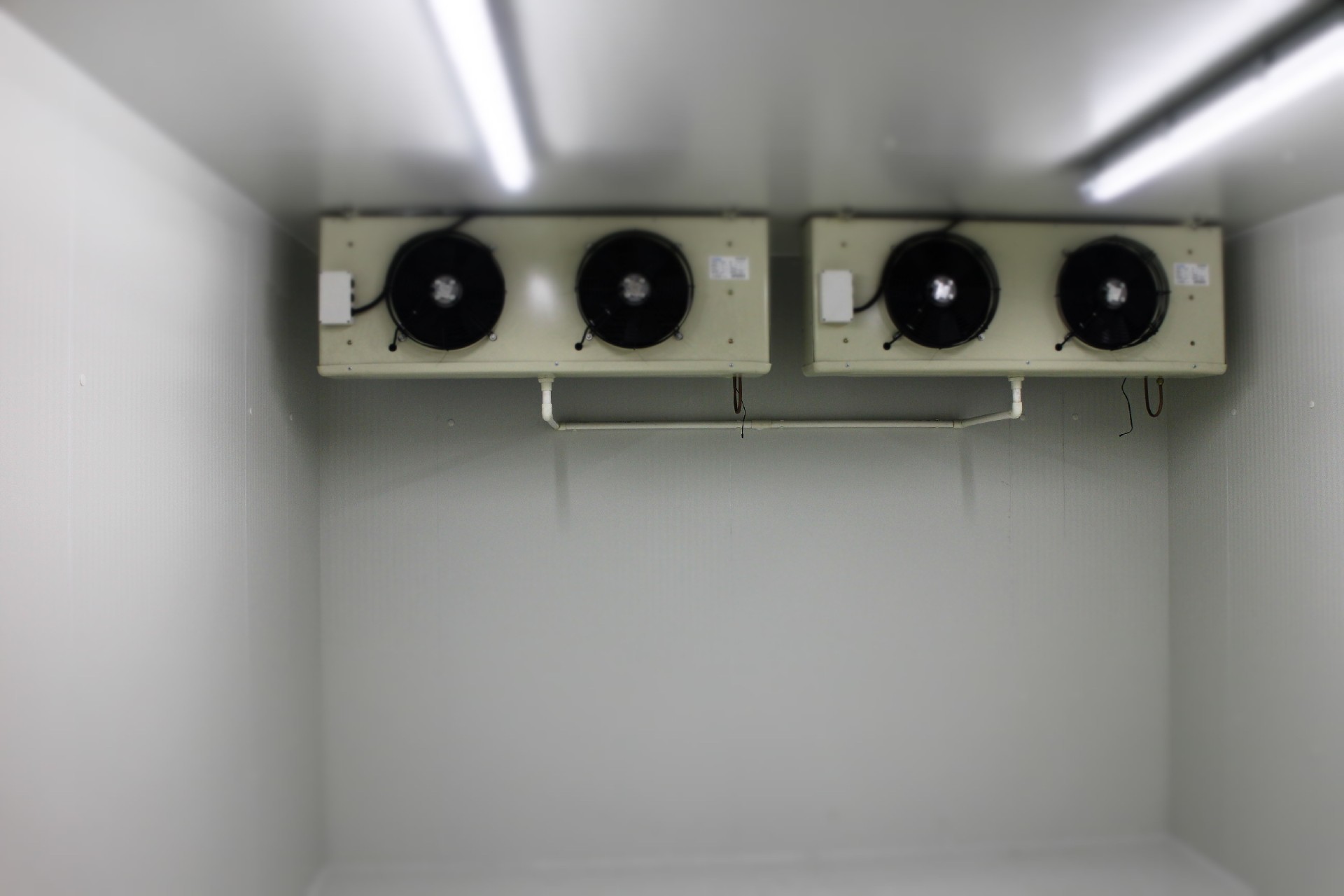 學(xué)校建設(shè)500m3實(shí)驗(yàn)室冷藏庫投資費(fèi)用需要多少錢？